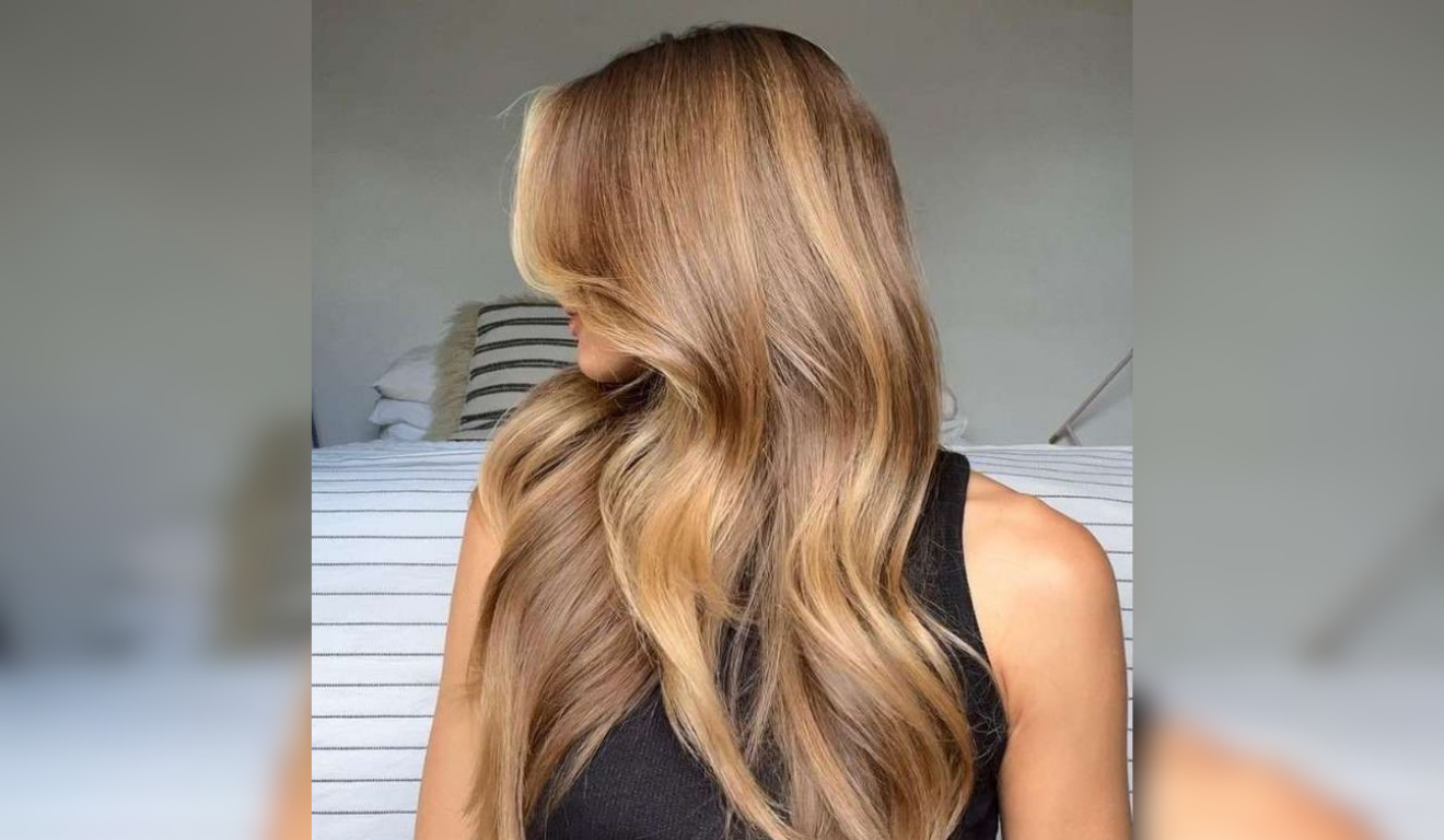 erros comuns ao descolorir cabelo para loiro mel