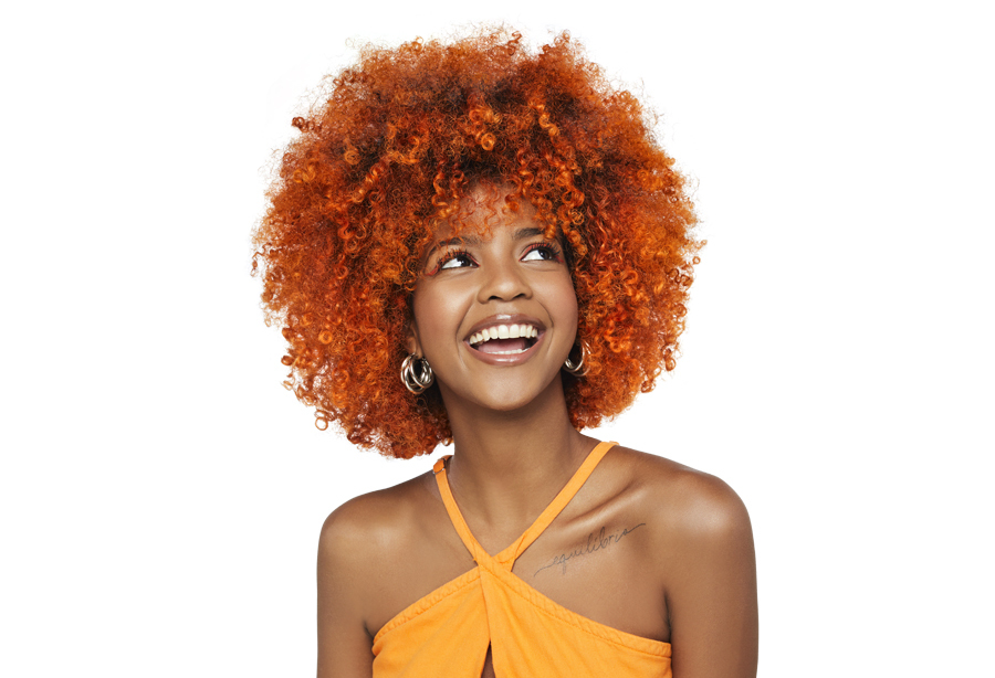 cabelo crespo colorido