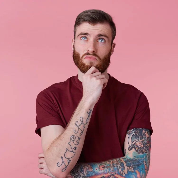5 ideias de títulos para posts satélites:
1. Cabelo Curto Masculino: Os Cortes Que Combinam Perfeitamente com Barba
2. Barba Italiana: Como Usar com Cabelo Curto para um Look Sofisticado
3. Buzz Cut e Barba Cheia: O Guia Definitivo para um Visual Moderno
4. Visagismo para Homens: Encontrando o Corte de Cabelo e Barba Ideais para Seu Rosto
5. Manutenção da Barba: Dicas Essenciais para um Visual Sempre Alinhado