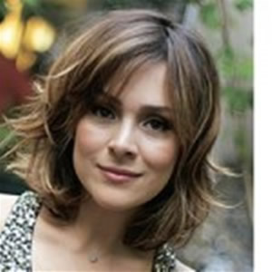 cabelo curto com luzes para pele clara