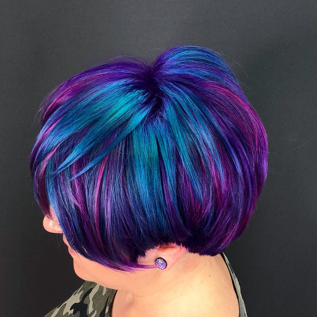 Pixie Platinado: Ousadia e Atitude em Cabelos Curtos