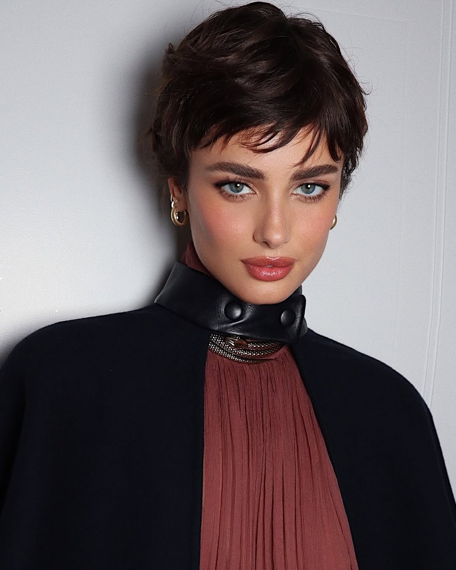 cabelo curto desfiado na nuca