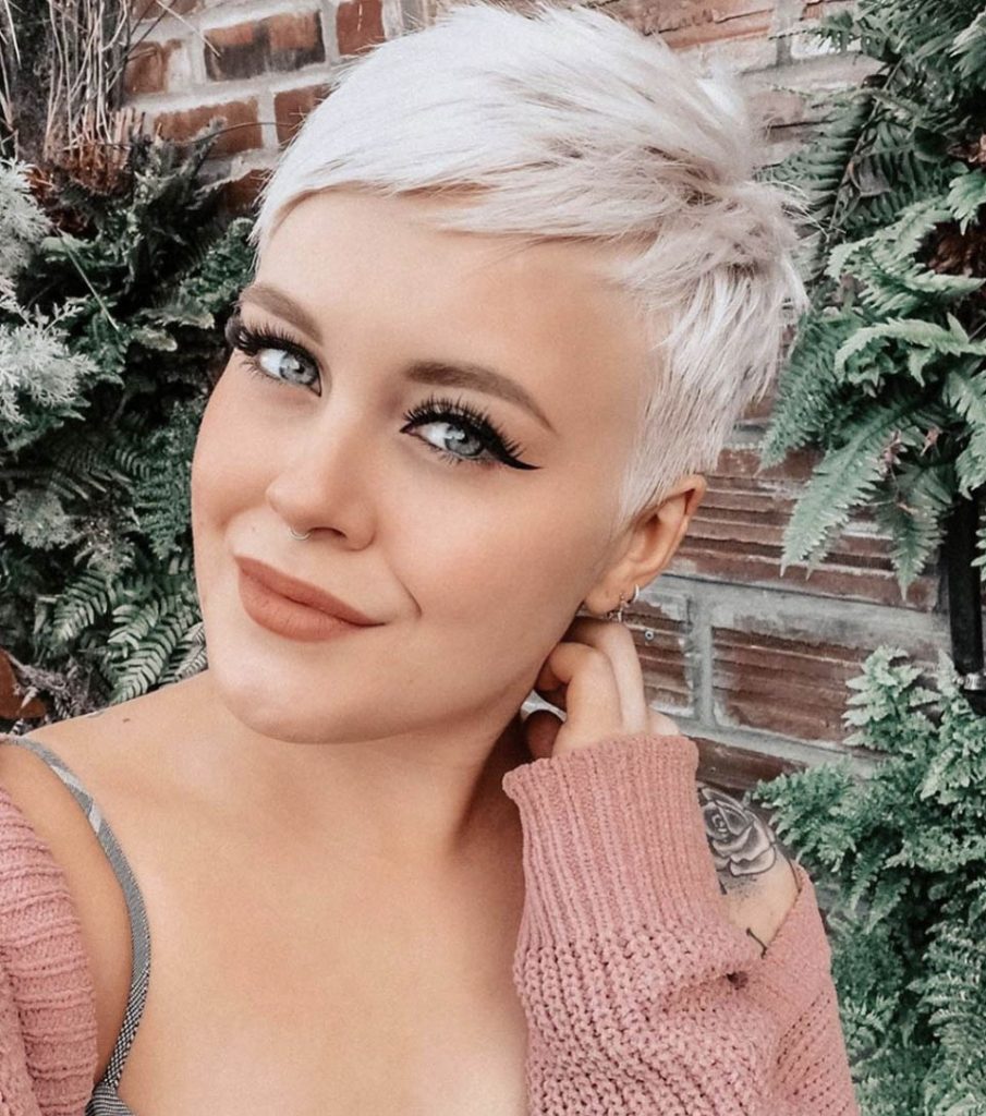 Buzz Cut Feminino: O Guia Completo para Raspar o Cabelo