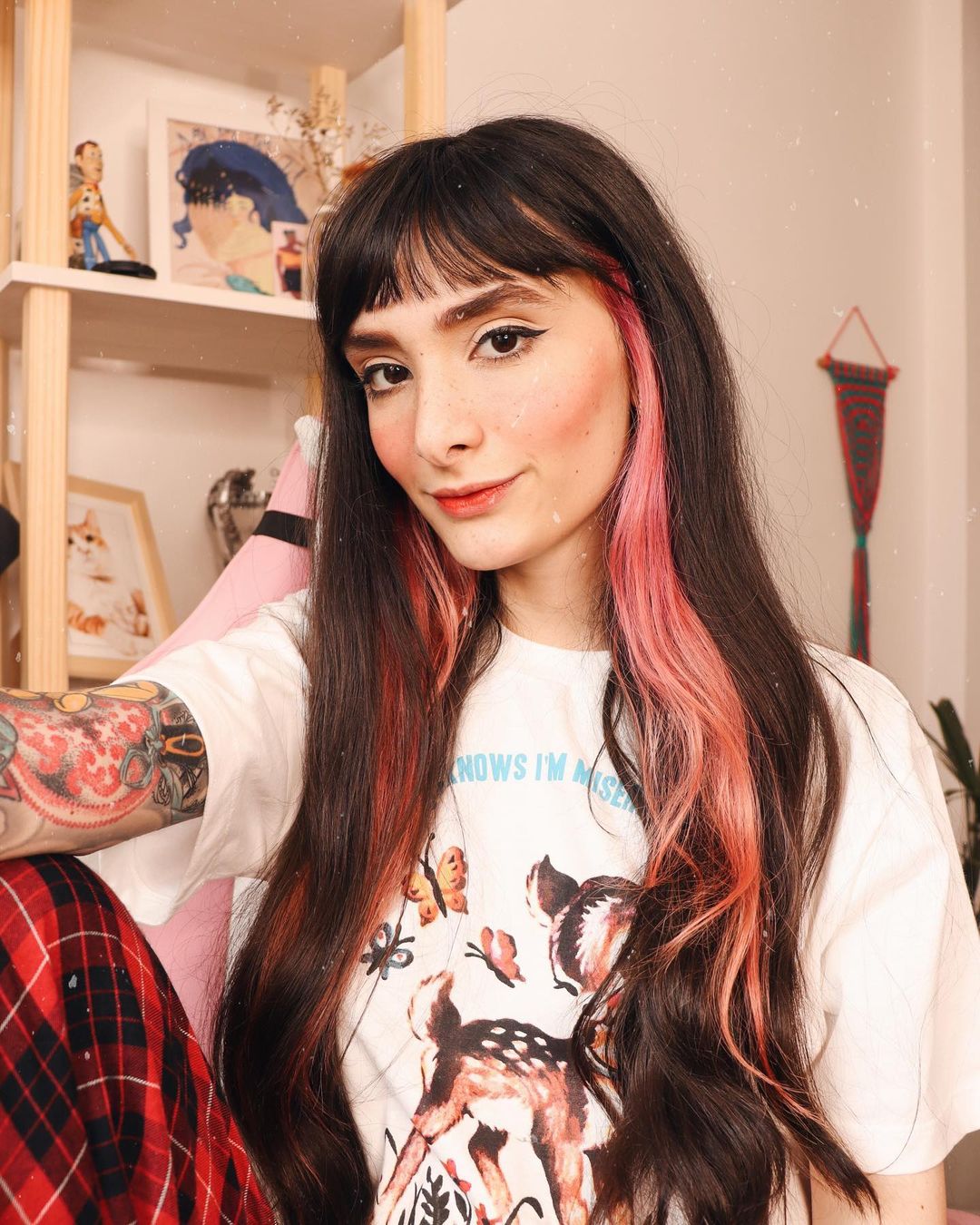 cabelo curto preto colorido