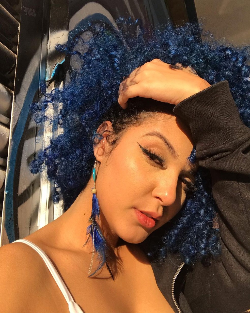 Cronograma Capilar Essencial para Manter o Cabelo Azul Saudável