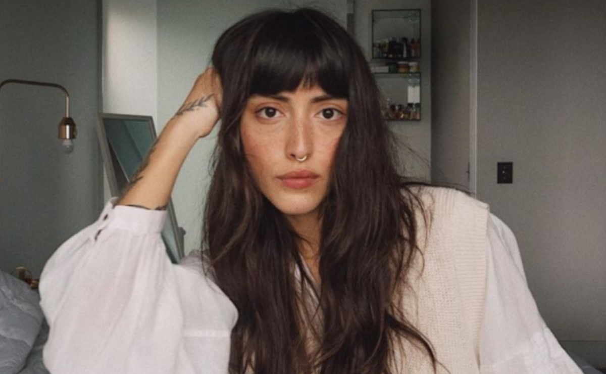 5 ideias de títulos:
1. Franja Longa: O Guia Completo para Transformar Seu Visual
2. Descubra o Estilo de Franja Longa Perfeito para o Seu Rosto
3. Dicas de Manutenção e Styling para Franjas Longas Impecáveis
4. Franja Longa vs. Curta: Qual a Melhor Escolha para Você?
5. Os Benefícios Surpreendentes da Franja Longa para Rejuvenescer