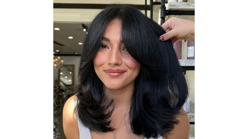 5 ideias de títulos:
1. Franja Longa: O Guia Completo para Transformar Seu Visual
2. Descubra o Estilo de Franja Longa Perfeito para o Seu Rosto
3. Dicas de Manutenção e Styling para Franjas Longas Impecáveis
4. Franja Longa vs. Curta: Qual a Melhor Escolha para Você?
5. Os Benefícios Surpreendentes da Franja Longa para Rejuvenescer