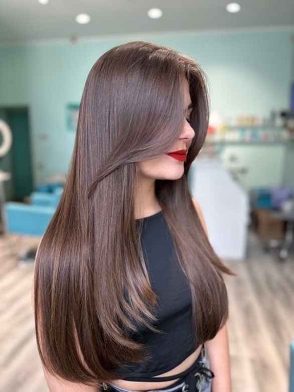 Guia Completo: Como Escolher o Melhor Corte de Cabelo Longo e Liso para o Seu Rosto