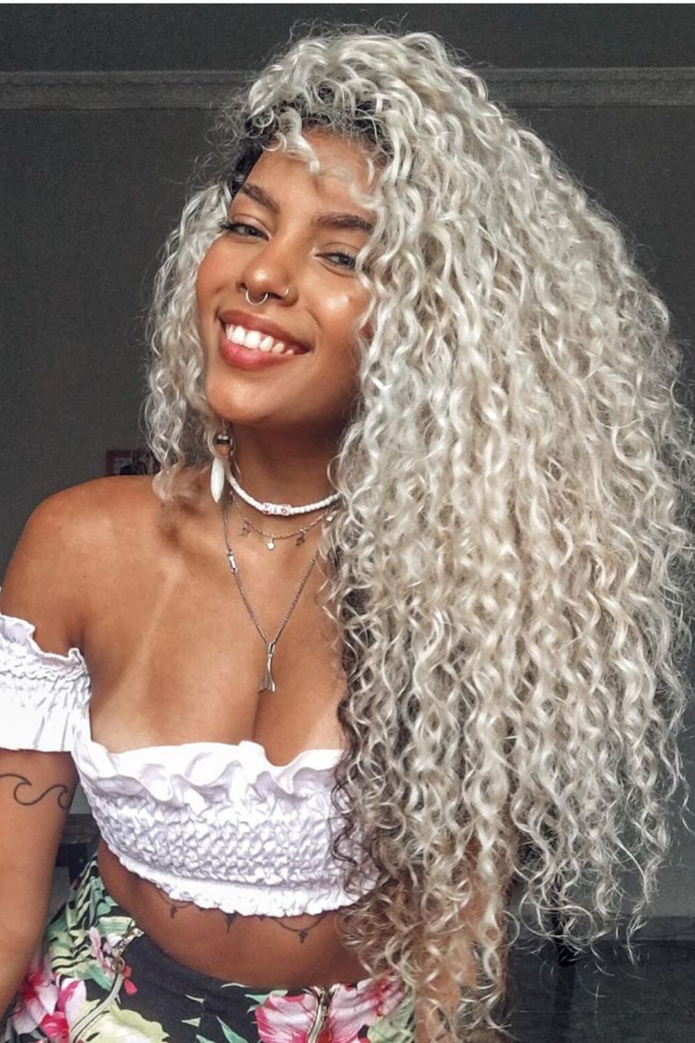 1. Guia Completo de Cuidados para Cabelo Nevou Feminino
2. Cabelo Nevou em Cabelos Cacheados e Afros: Dicas e Inspirações
3. Buzz Cut Platinado Feminino: Ousadia e Estilo com o Efeito Nevou
4. O Processo de Descoloração para o Nevou: Passo a Passo e Precauções
5. Cronograma Capilar Essencial para Manter a Saúde do Cabelo Nevou
6. Nevou em Casa ou no Salão? Prós e Contras da Descoloração Platinada