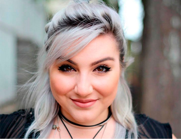 5 ideias de títulos:
1. Cabelo Platinado: O Guia Completo para um Visual Moderno e Estiloso
2. Desvendando os Segredos do Cabelo Platinado: Nuances