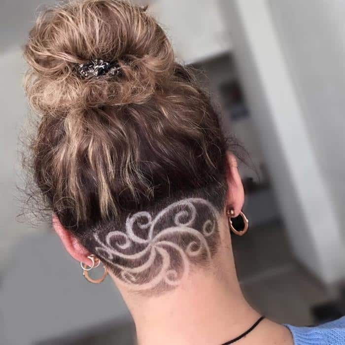 Pixie Undercut: Ousadia e Praticidade em um Só Corte