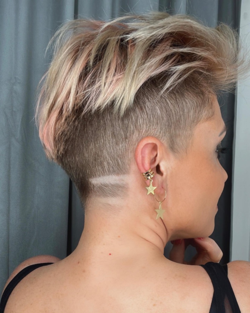 Undercut na Nuca: A Versão Discreta e Elegante para Mulheres