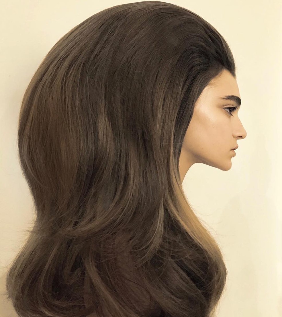 cabelo feminino volumoso