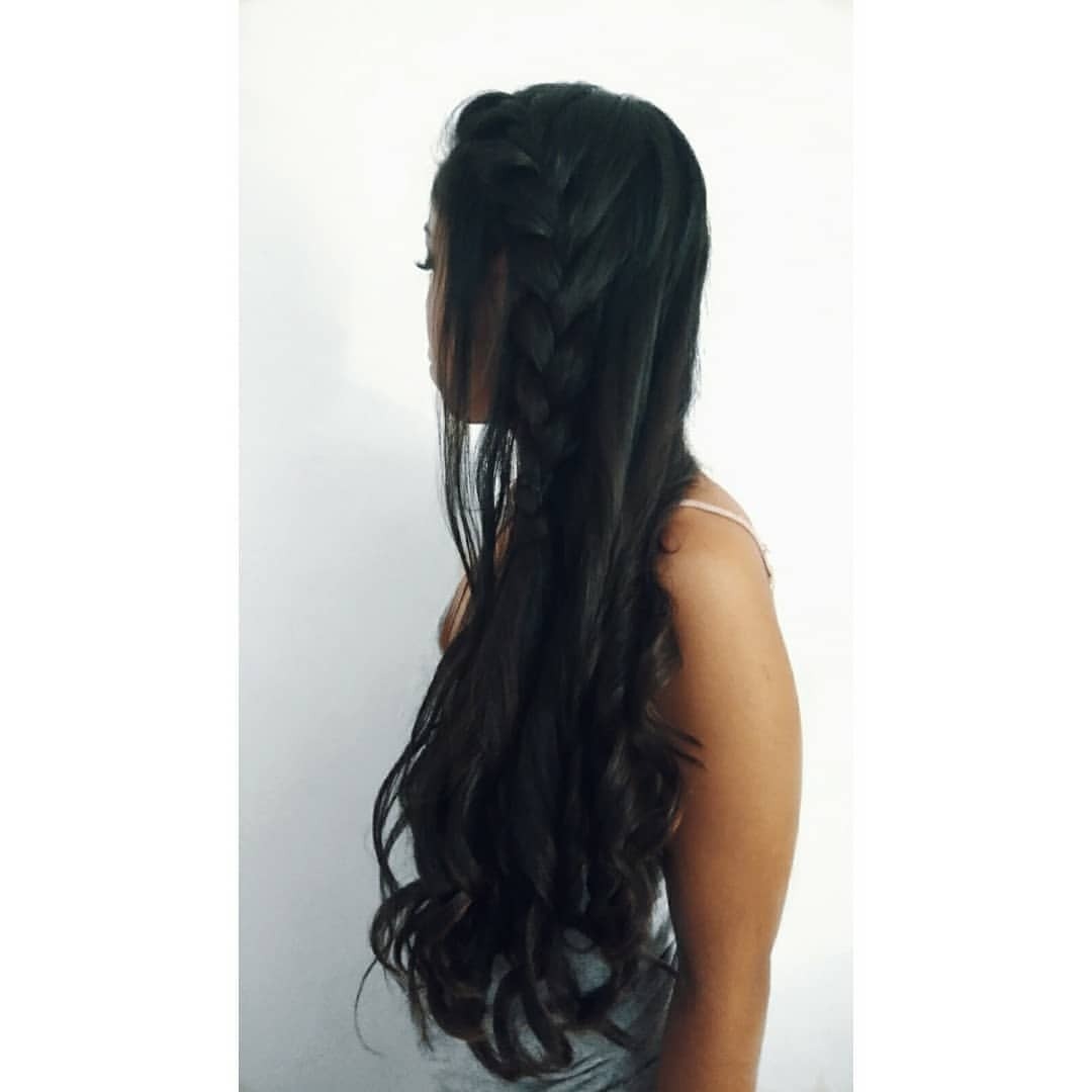 Preto Azulado: O Segredo para um Cabelo com Reflexo Frio e Intenso