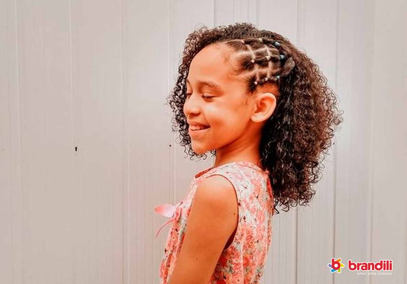 Cronograma Capilar Simplificado para Cabelos Cacheados de Crianças