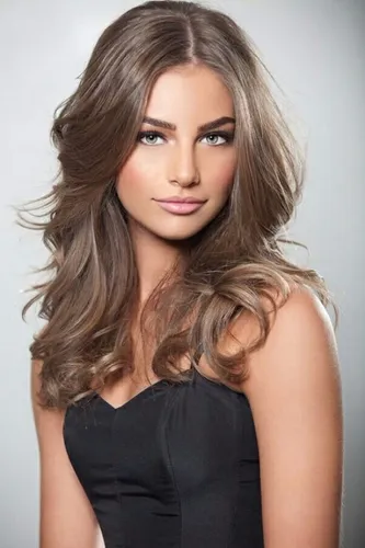 Loiro Mel: Tudo sobre a Tonalidade que Combina Naturalidade e Luminosidade