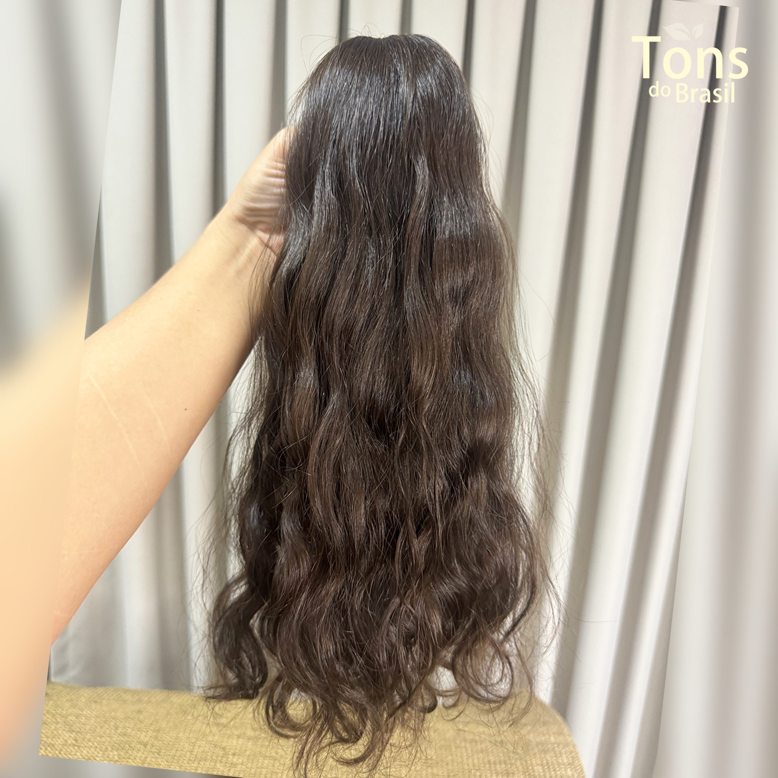 Loiro Escuro Acinzentado vs. Dourado: Qual a Melhor Opção para Você?