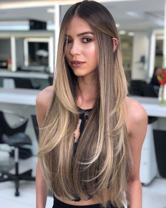 cabelo longo com luzes