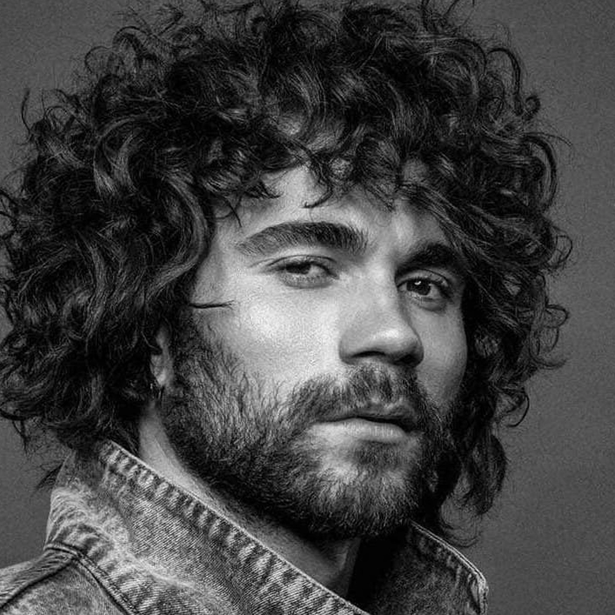 Boné e Cachos: Dicas de Estilização para Skatistas