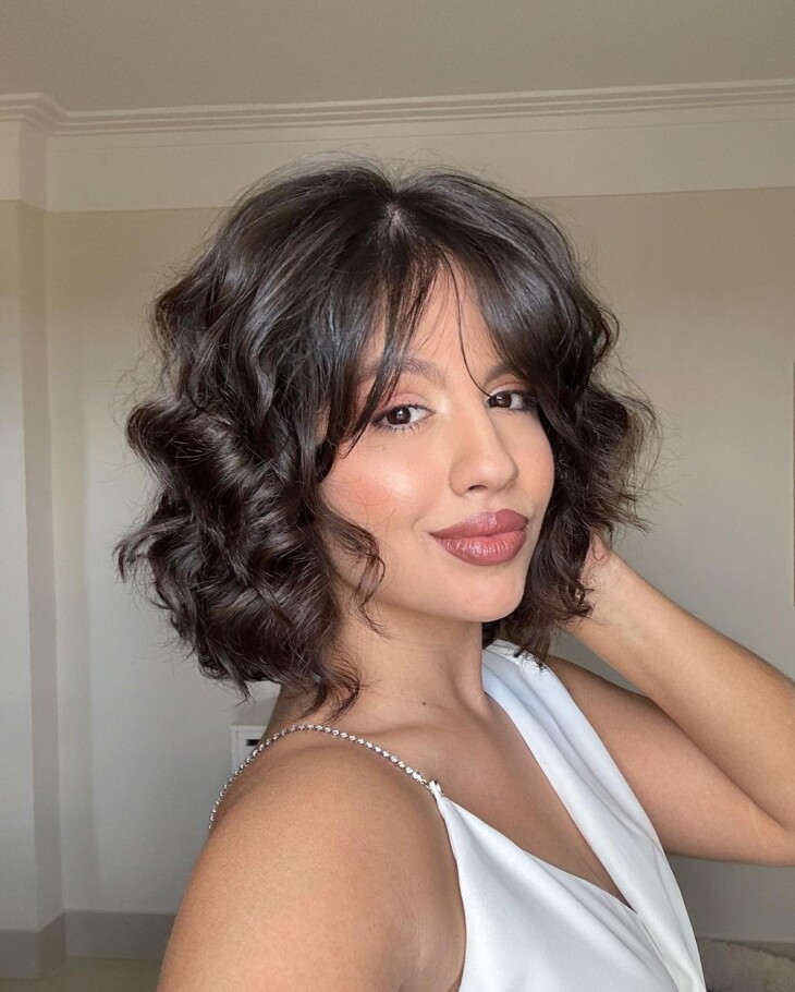 Repicado vs. Desfiado: Entenda as Diferenças e Escolha o Corte Ideal