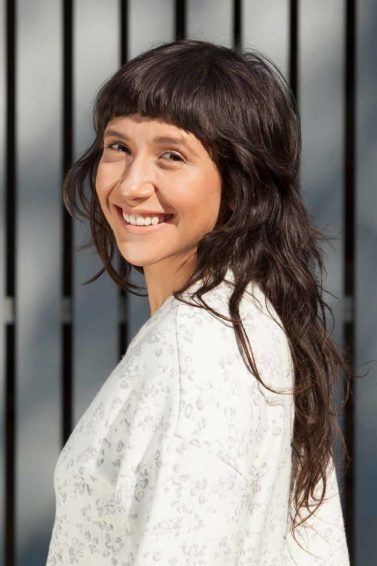 cabelo ondulado com franja