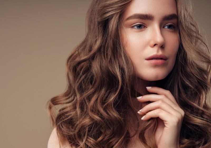 Guia Completo: Como Identificar Seu Tipo de Cabelo Ondulado (2A