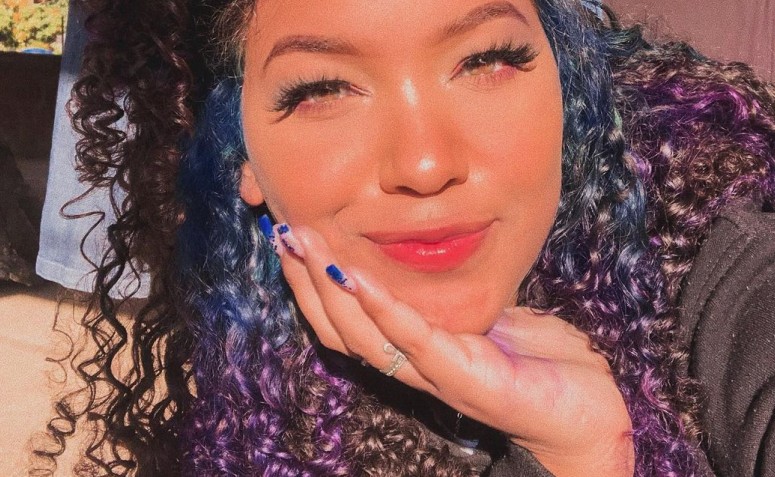 5 ideias de títulos:
1. Guia Completo: Tudo Sobre Coloração Permanente e Tonalizantes
2. Tendências de Cores de Cabelo 2025/2026: Do Ghost Roots ao Cabelo de CD
3. Cuidados Essenciais para Manter a Cor do Cabelo Vibrante por Mais Tempo
4. Descoloração Segura: Mitos e Verdades para Clarear os Fios sem Danificar
5. Cabelos Tingidos: Como Escolher a Cor Ideal e Evitar Erros Comuns