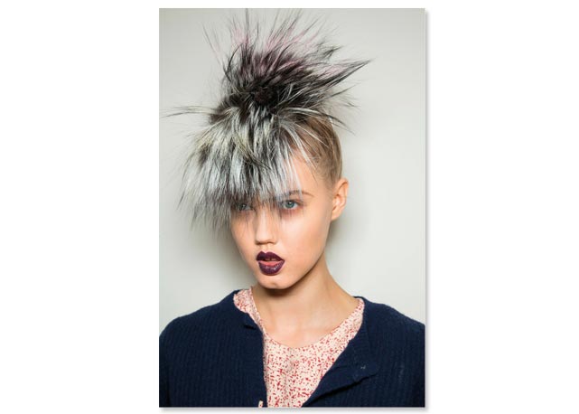 Do Clássico ao Moderno: A Evolução do Cabelo Punk