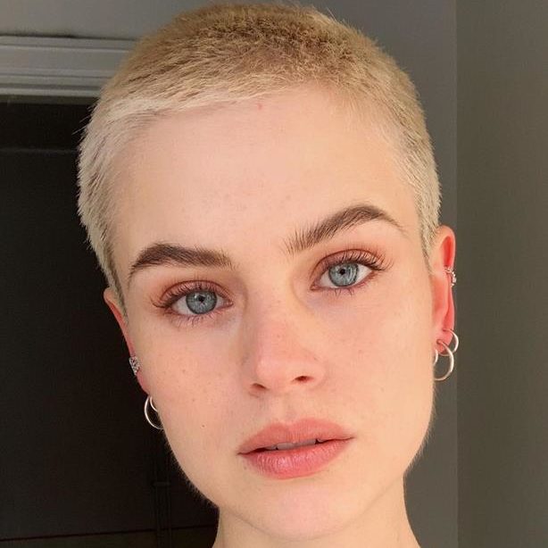 Cabelo Raspado Feminino