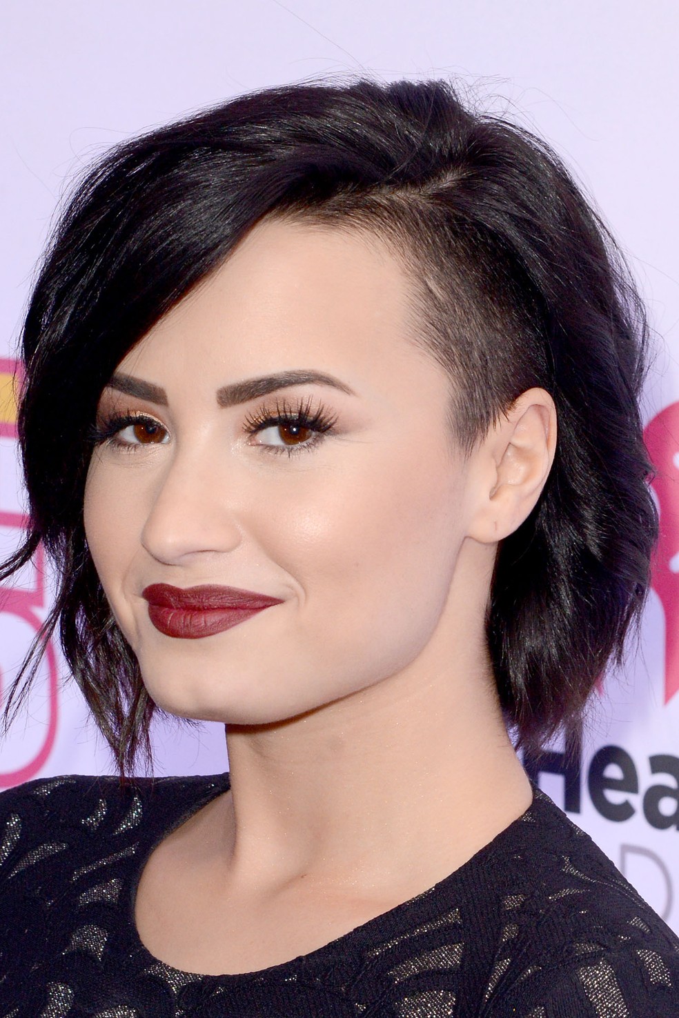 Sidecut Feminino: Como Raspar Apenas a Lateral e Manter a Versatilidade