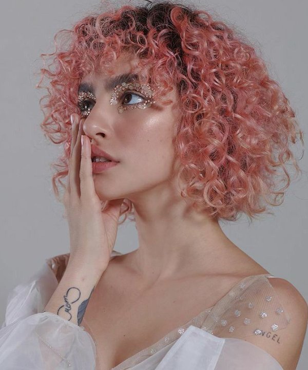 Cronograma Capilar Essencial para Cabelos Cacheados Coloridos