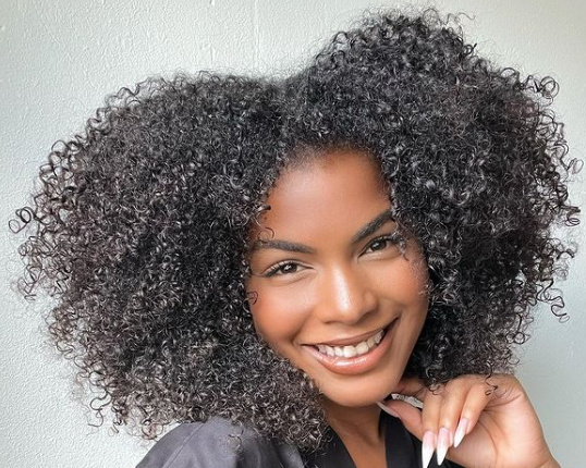 cabelo sintético cacheado