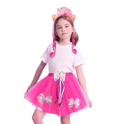 Penteados de Unicórnio Criativos: Do Chifre com Rolo de Papel aos Coques Coloridos