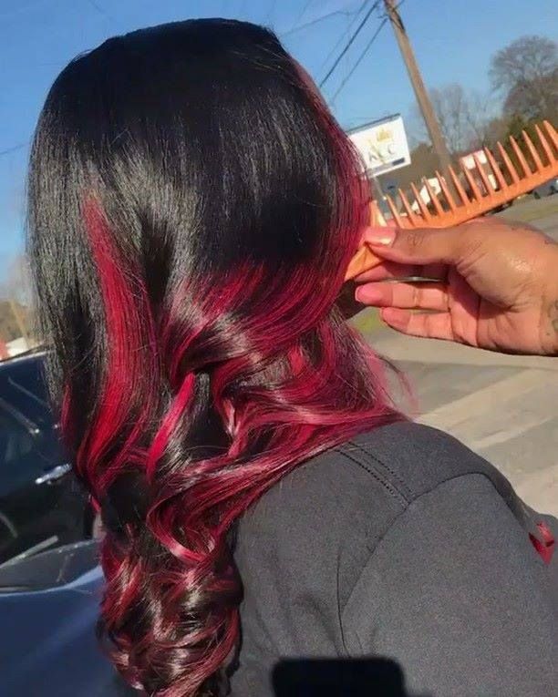 Guia Completo: Como Fazer Mechas Vermelhas em Cabelo Preto em Casa