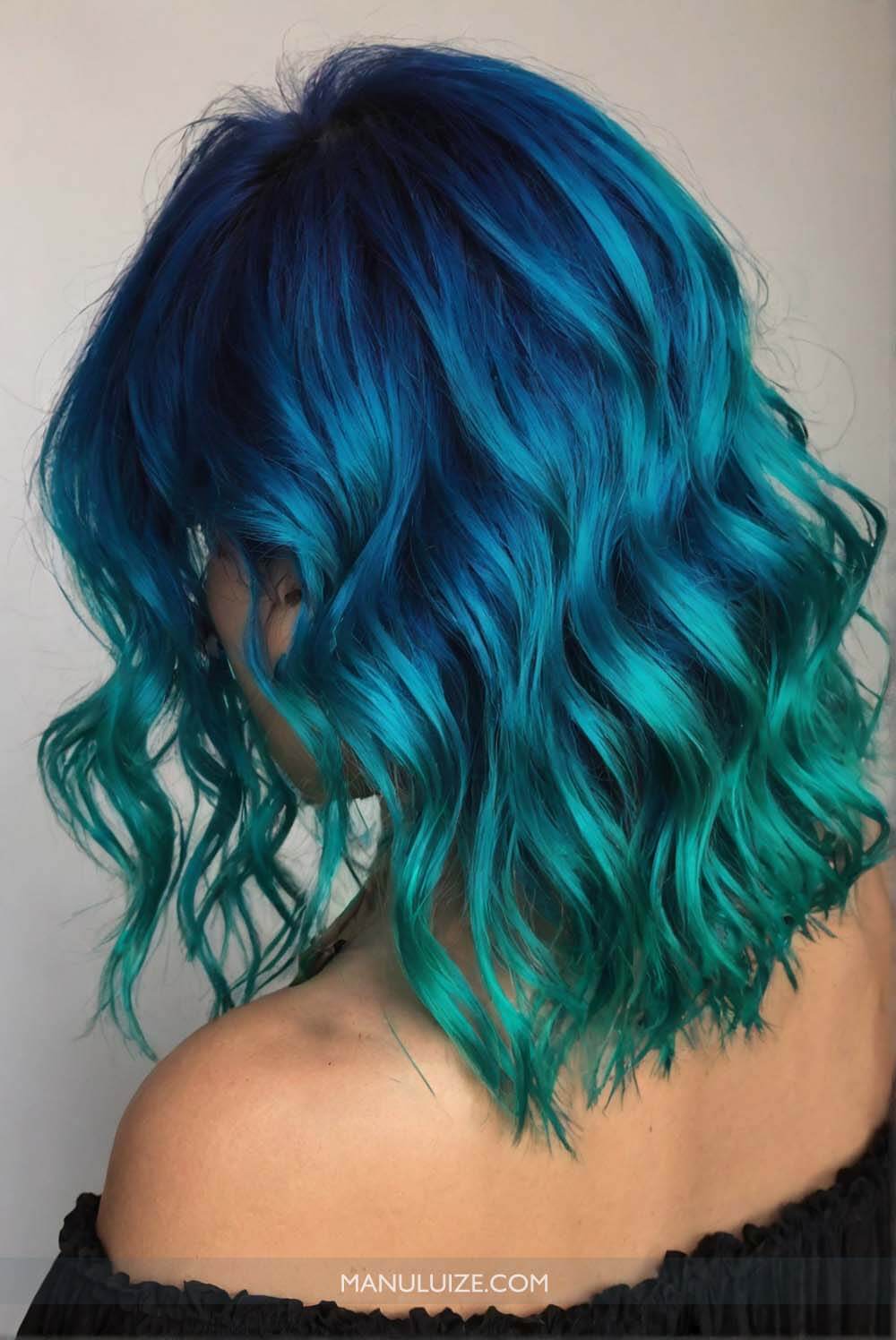 Guia Completo: Como Escolher o Tom de Azul Perfeito para Seu Cabelo