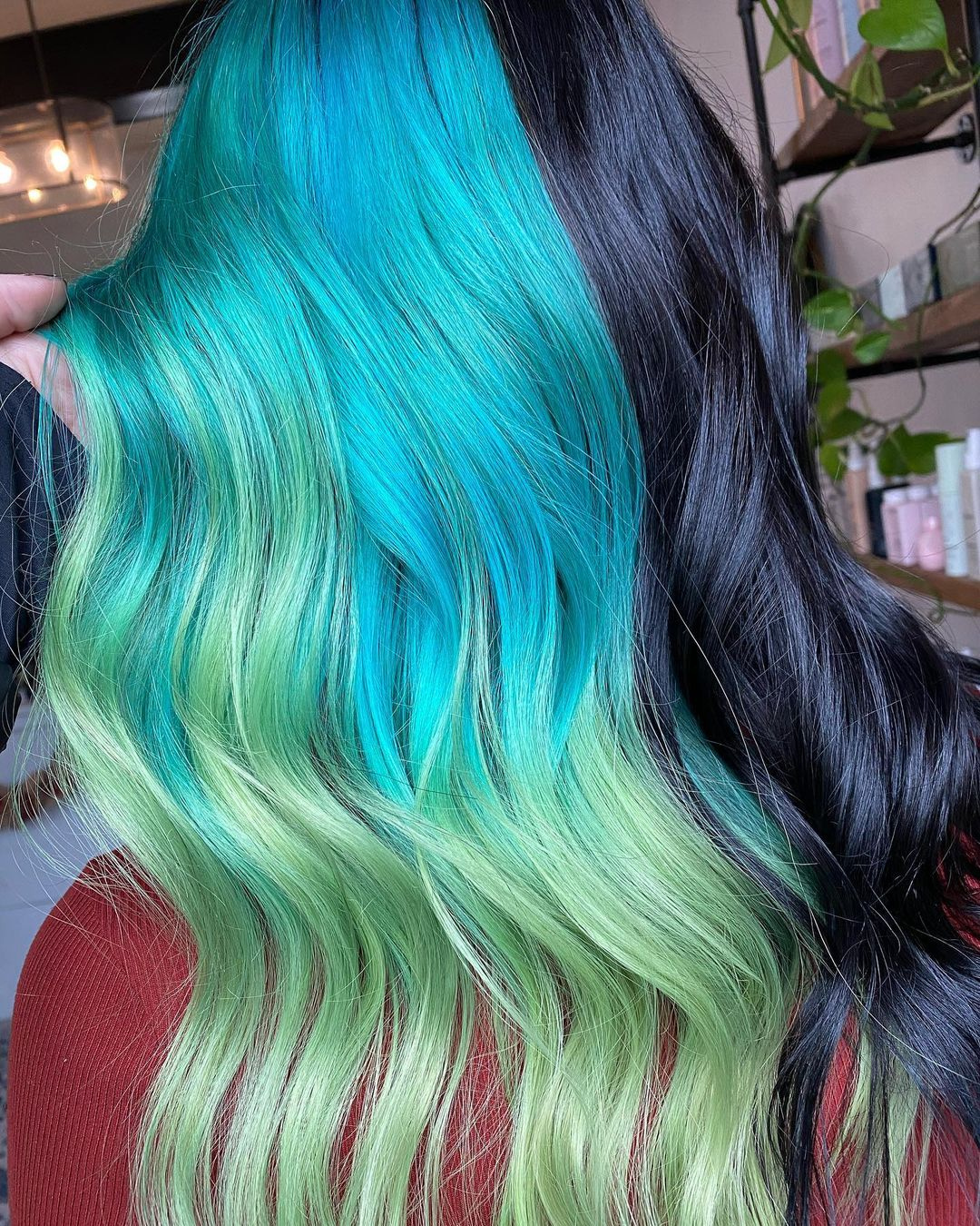 Guia Completo: Como Escolher o Tom de Azul Perfeito para Seu Cabelo