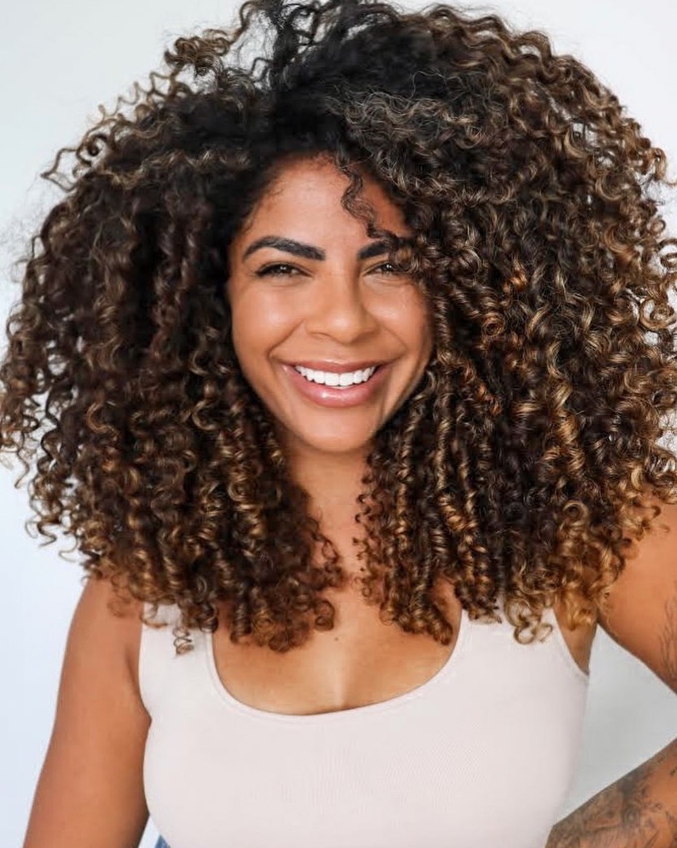 cabelos com cor de mel