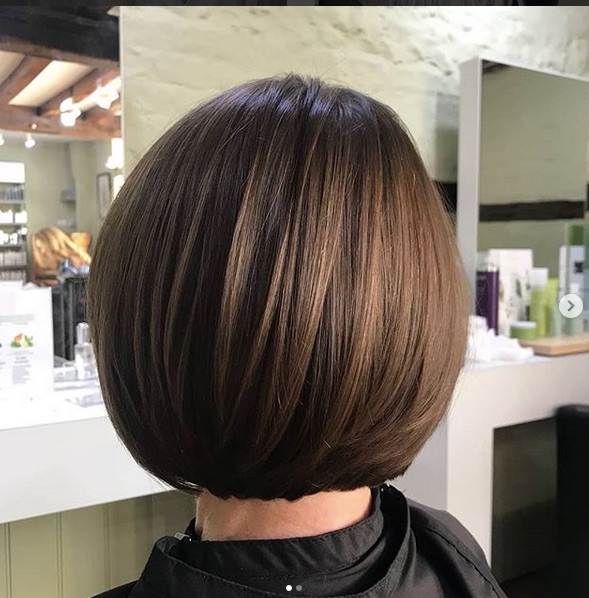 Tendências de Cortes Curtos para Mulheres Maduras em 2026