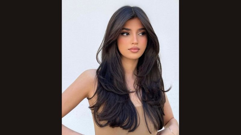 5 ideias de títulos:
1. Os Melhores Cortes de Cabelo Liso Longo para 2025
2. Guia Completo: Tipos de Cabelo Liso e Como Cuidar
3. Cortes que Revitalizam: Transforme Seu Cabelo Liso
4. Dicas de Ouro para Manter o Brilho e a Saúde dos Cabelos Lisos Longos
5. Franjas e Camadas: Os Cortes Que Vão Dominar o Cabelo Liso