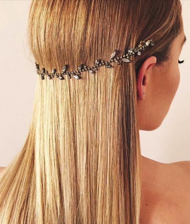 Tendências de Penteados para Noivas em 2025: Guia Completo