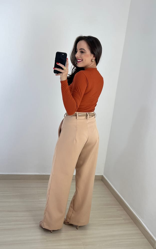 calça pantalona preta