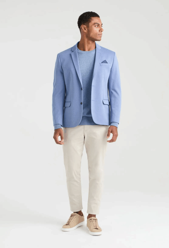 calça azul claro com que cor de blusa