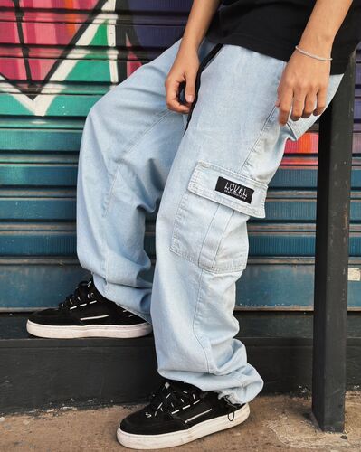 Guia Completo: Como Combinar sua Calça Cargo Jeans para Qualquer Ocasião