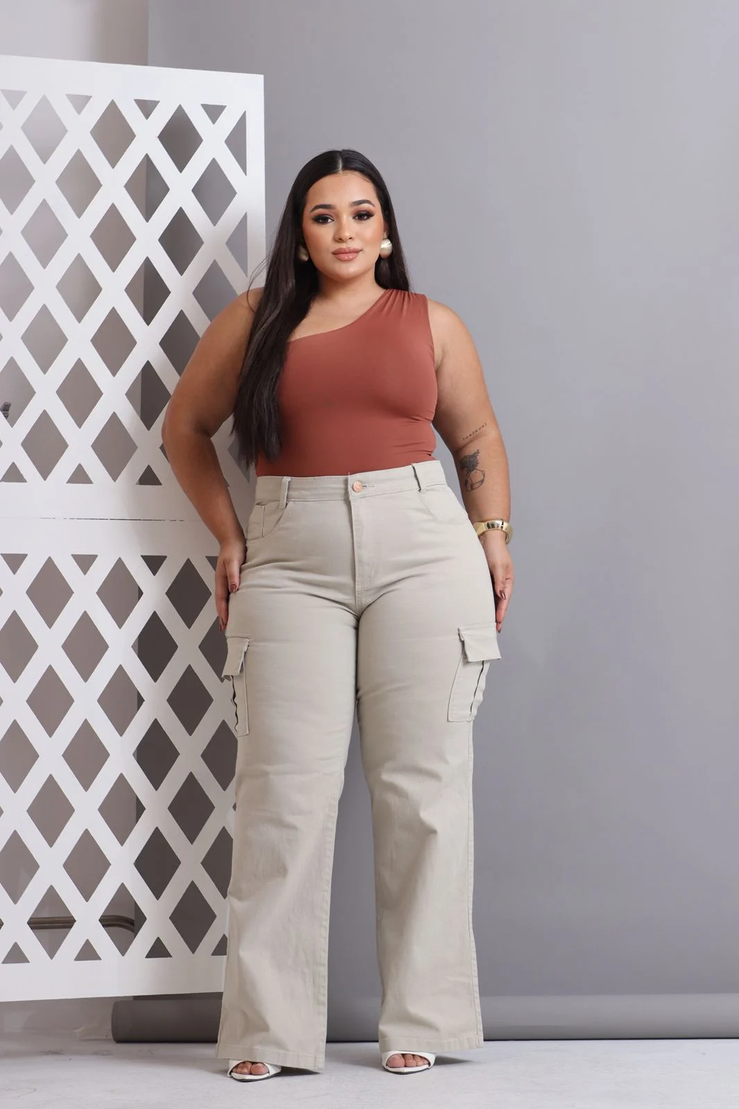 como usar calça cargo plus size