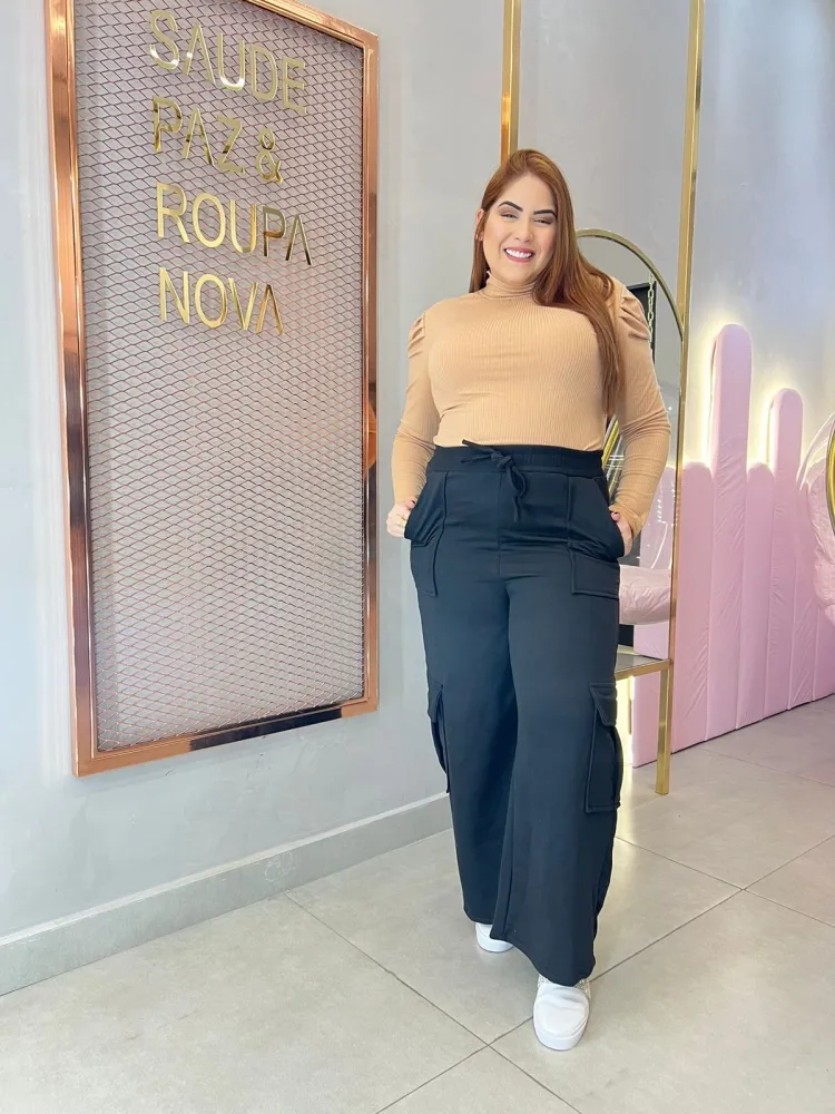 calça cargo feminina plus size