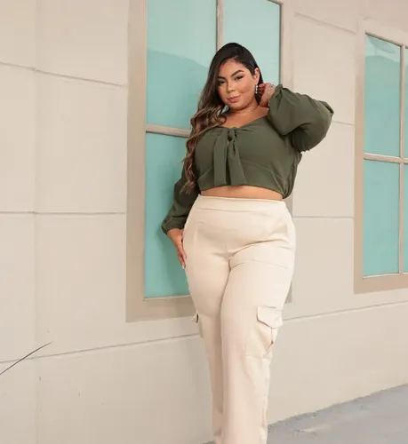 calça cargo plus size alfaiataria