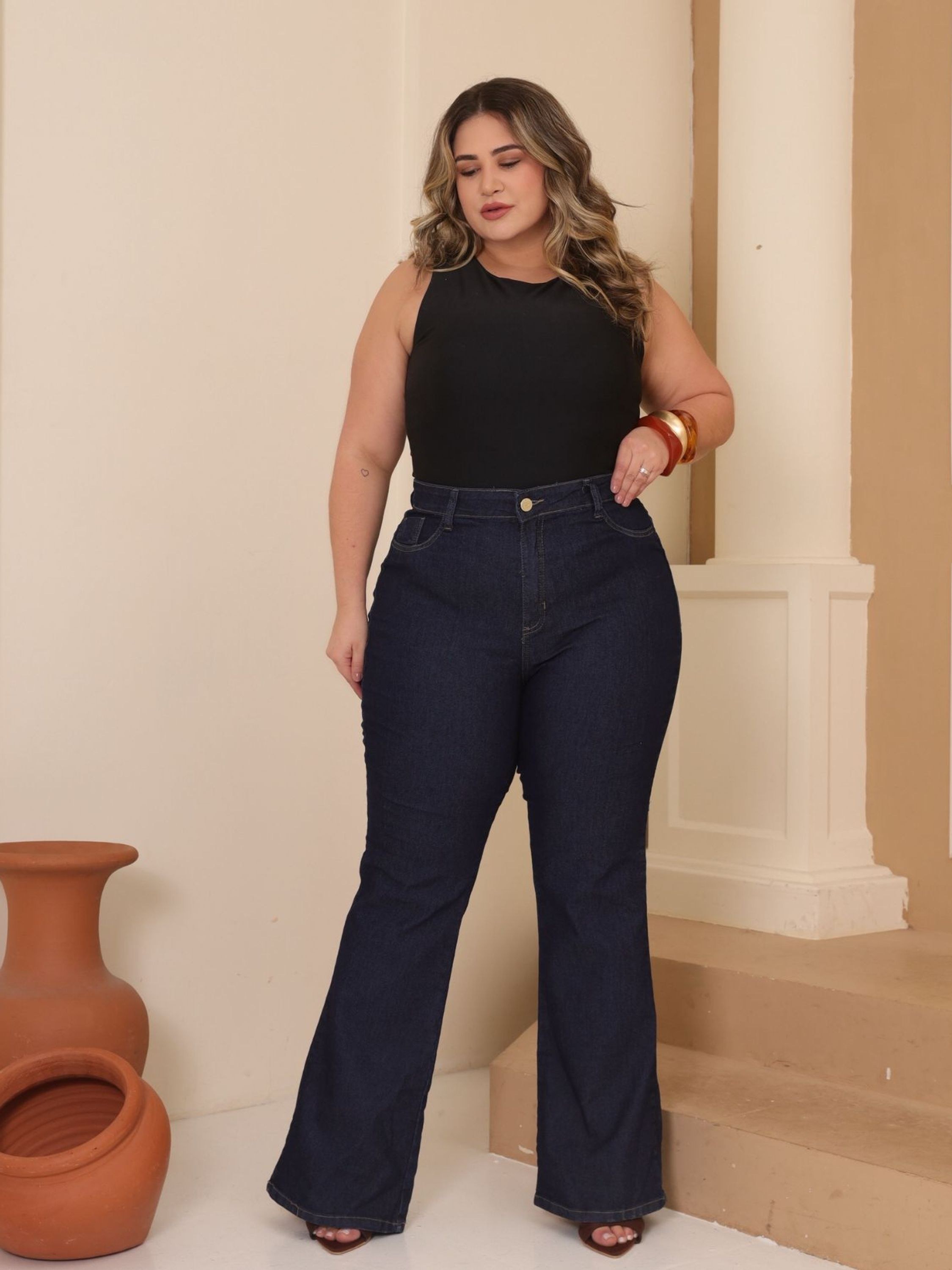 calça jeans plus size colorida