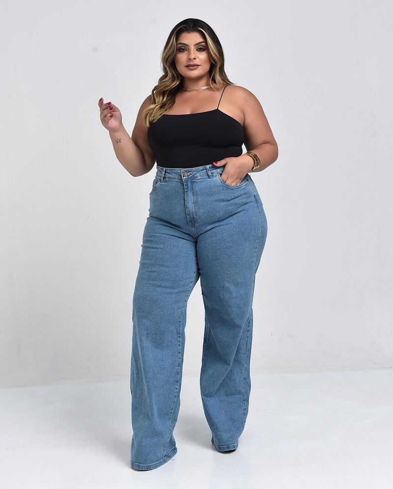calça jeans plus size com puídos