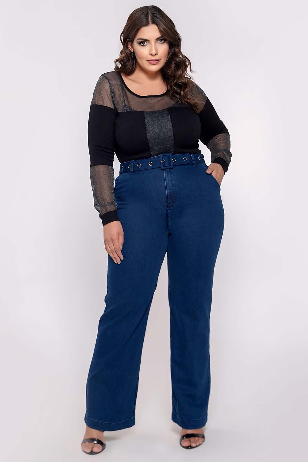 calça jeans plus size mom
