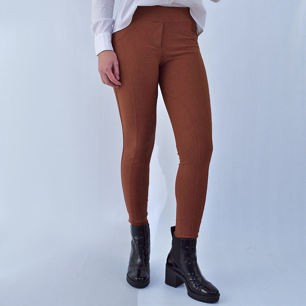 looks com calça montaria marrom
